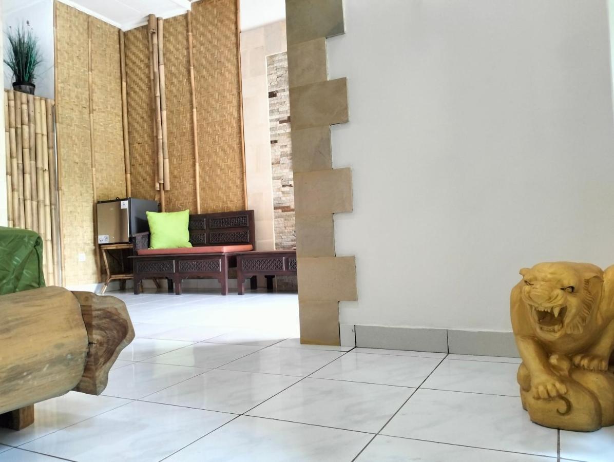 Kaia Lovina Guest House Junior Suite Zewnętrze zdjęcie