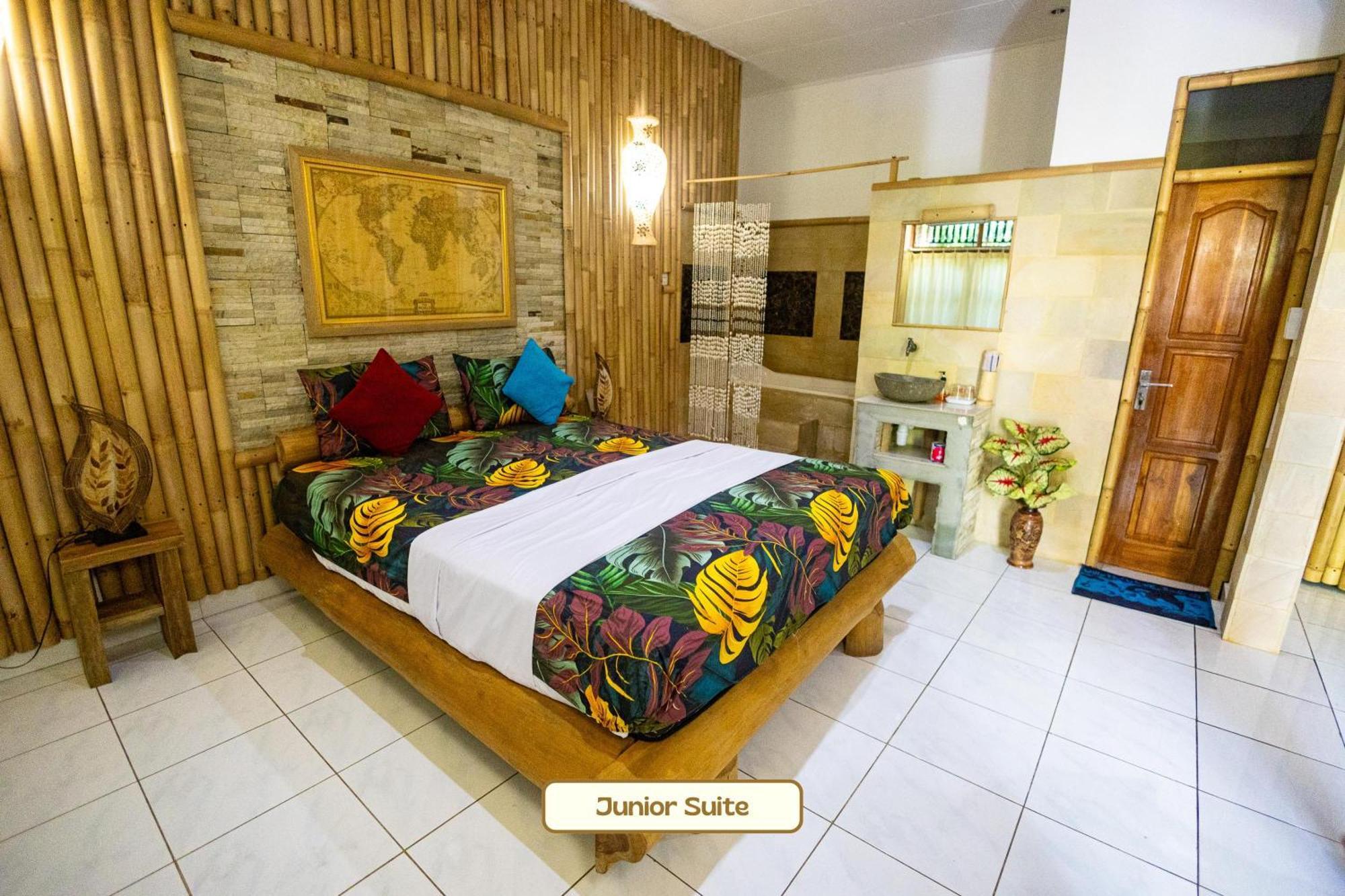Kaia Lovina Guest House Junior Suite Zewnętrze zdjęcie