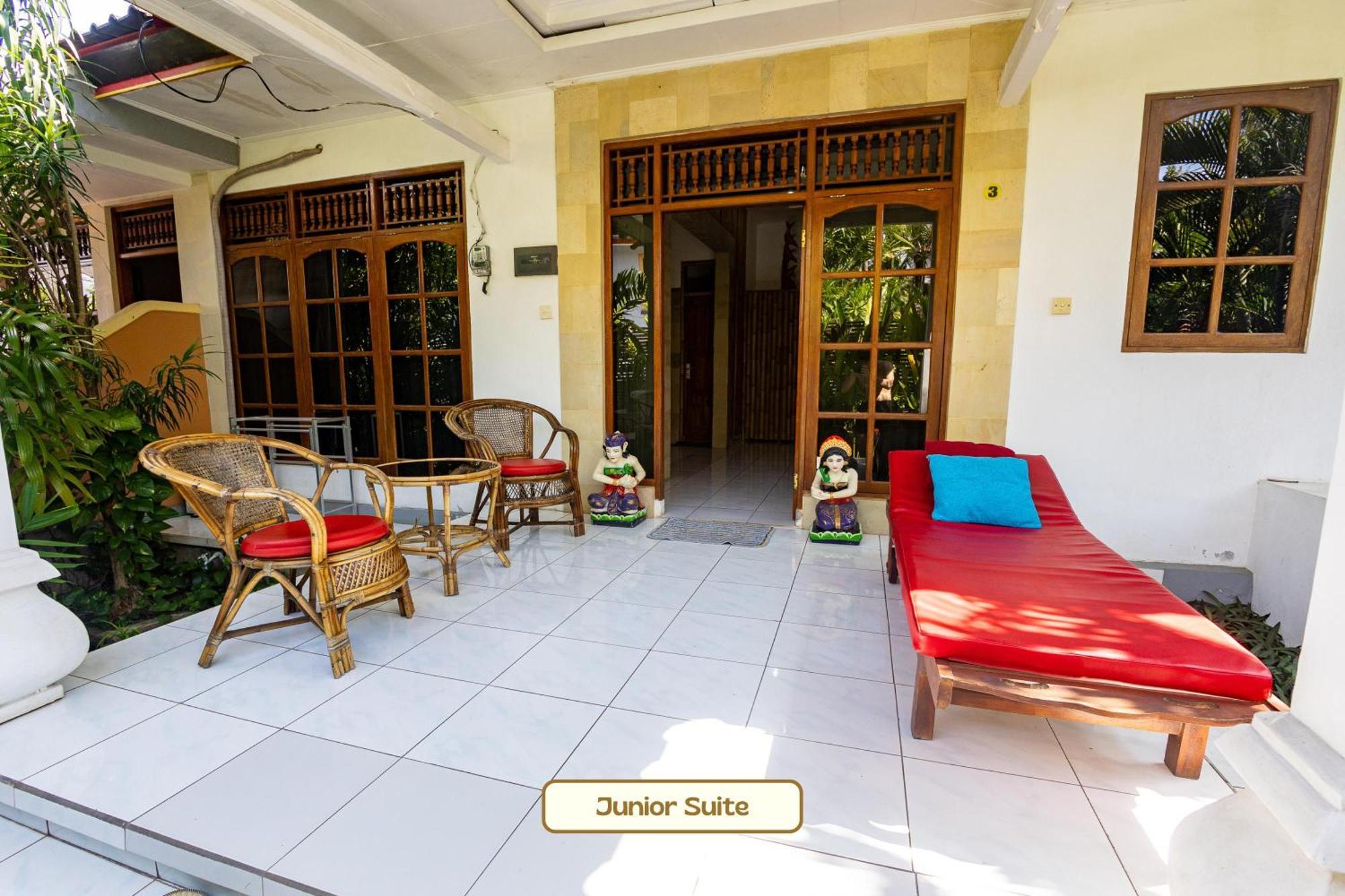 Kaia Lovina Guest House Junior Suite Zewnętrze zdjęcie